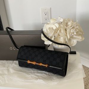 Gucci cluTch with strap and bamboo handle VGUC